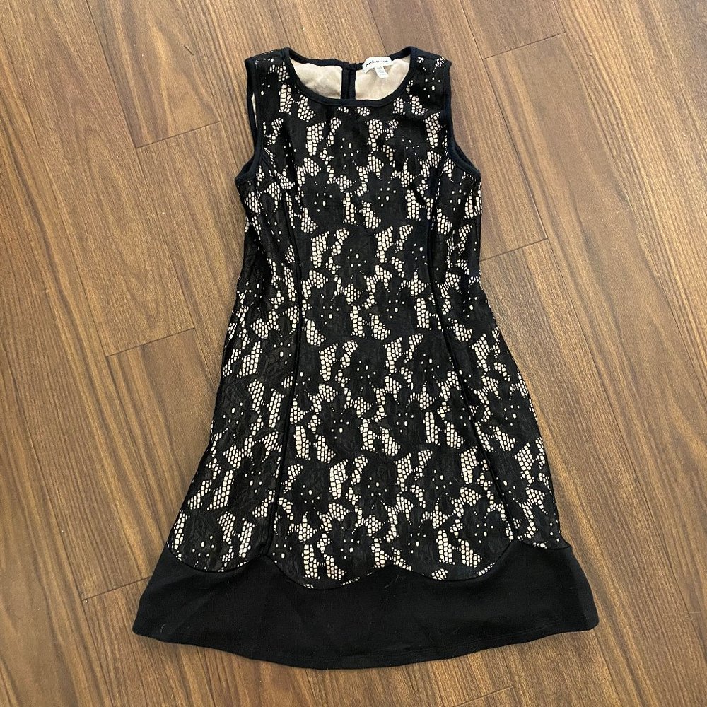 Dress up girls dress size 7/8 - black and tan